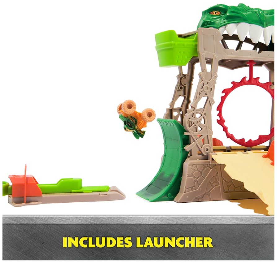 Amazon.com: Monster Jam, Dragon Dungeon of Doom Playset